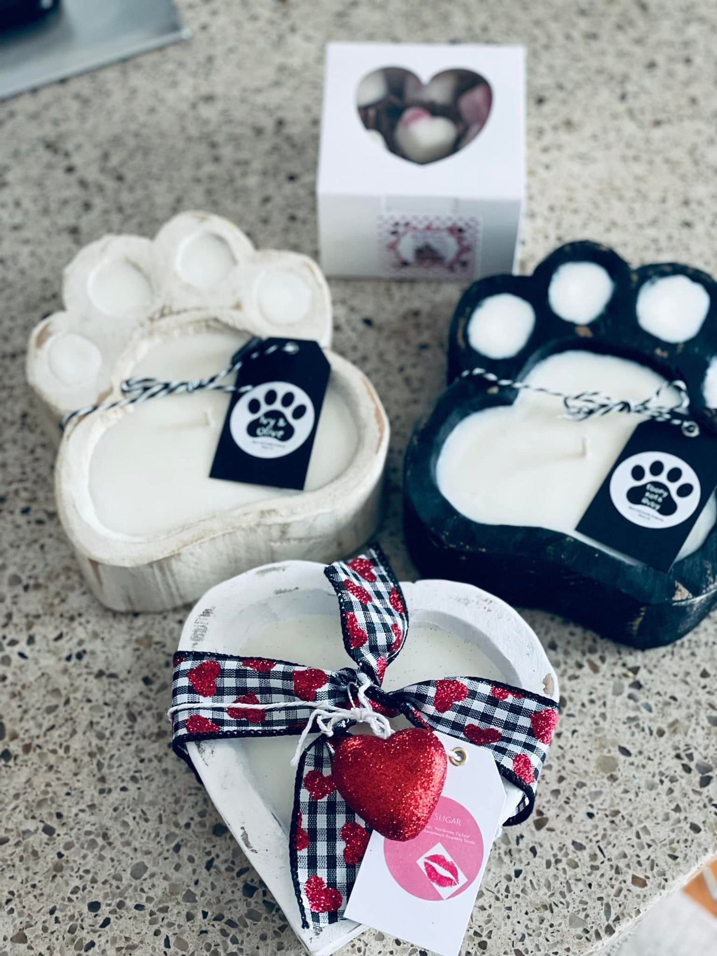 Paw Print Candle 🐾