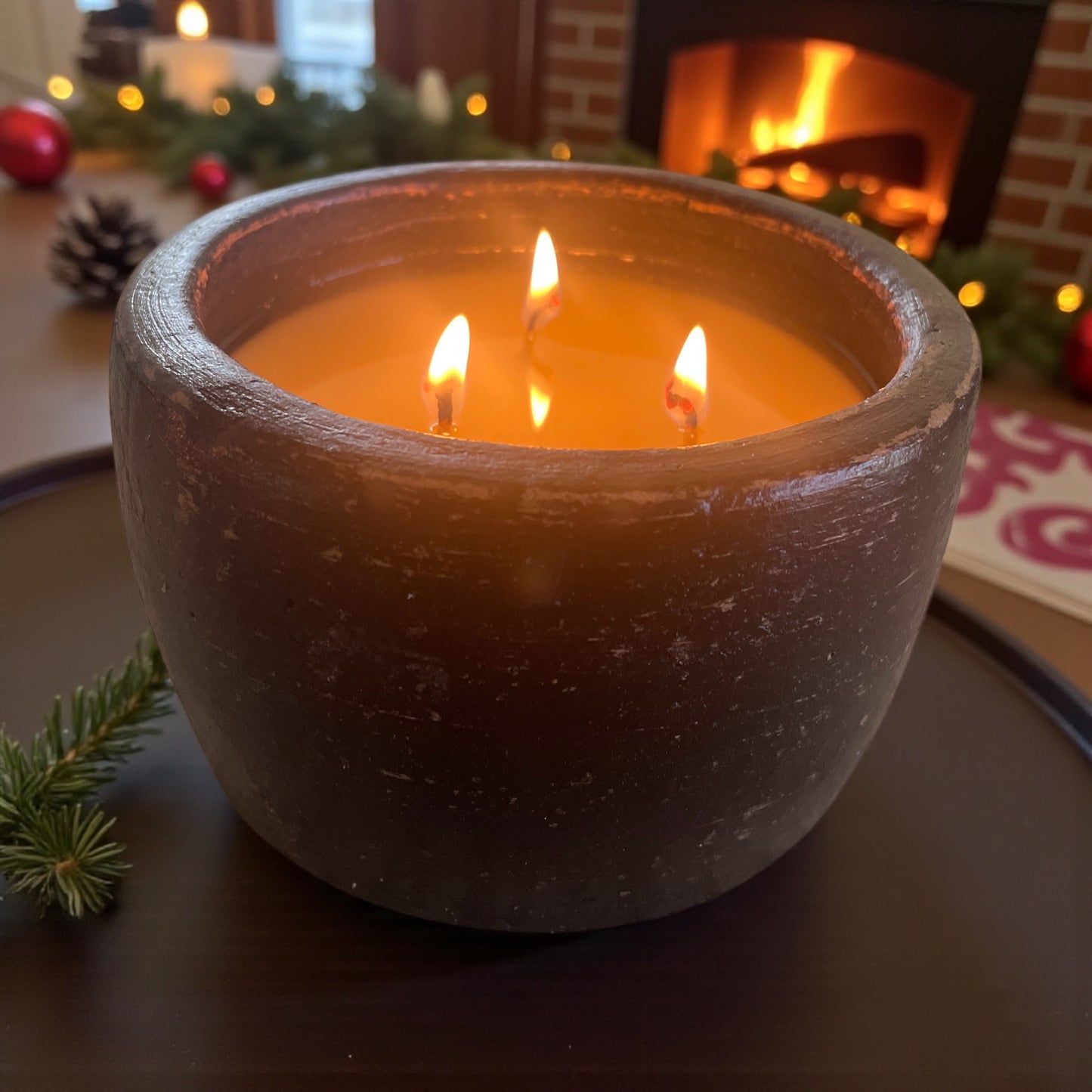 Elegant Black Bowl Candle