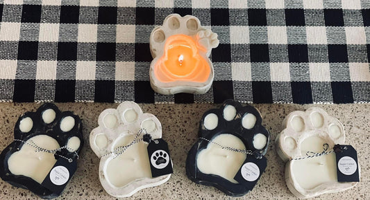 Paw Print Candle 🐾